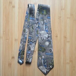 Vintage Pierre Cardin Gray and Blue Los Angeles Las Vegas Themed Tie 100% silk